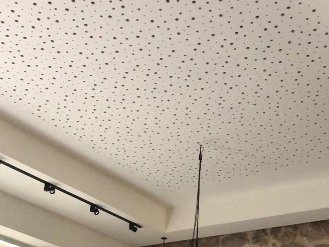 Techo con soluciones de aislamientos térmicos y acústicos en Ondara.